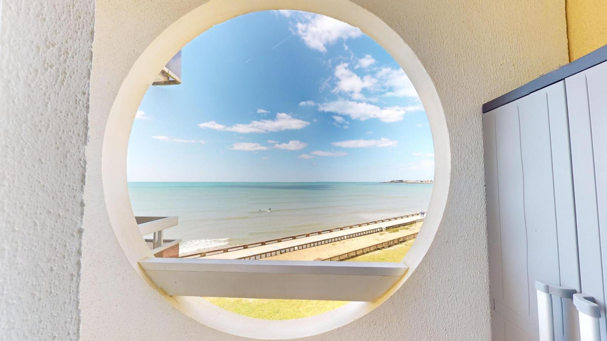 Panoramic View Face Mer 圣吉尔-克鲁瓦德维 外观 照片